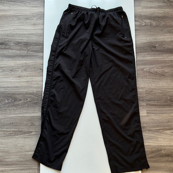 Foot Locker Pants & Jumpsuits Foot Locker Black Lightweight
